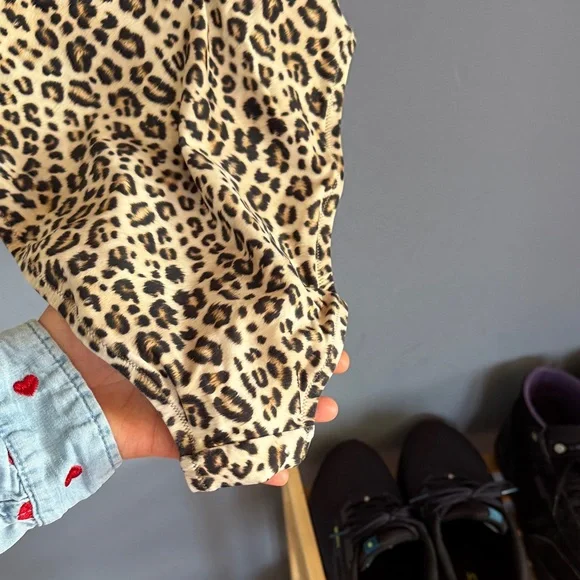 SKIMS Signature Swim Scoop Neck One Piece - Picture 10 of 10